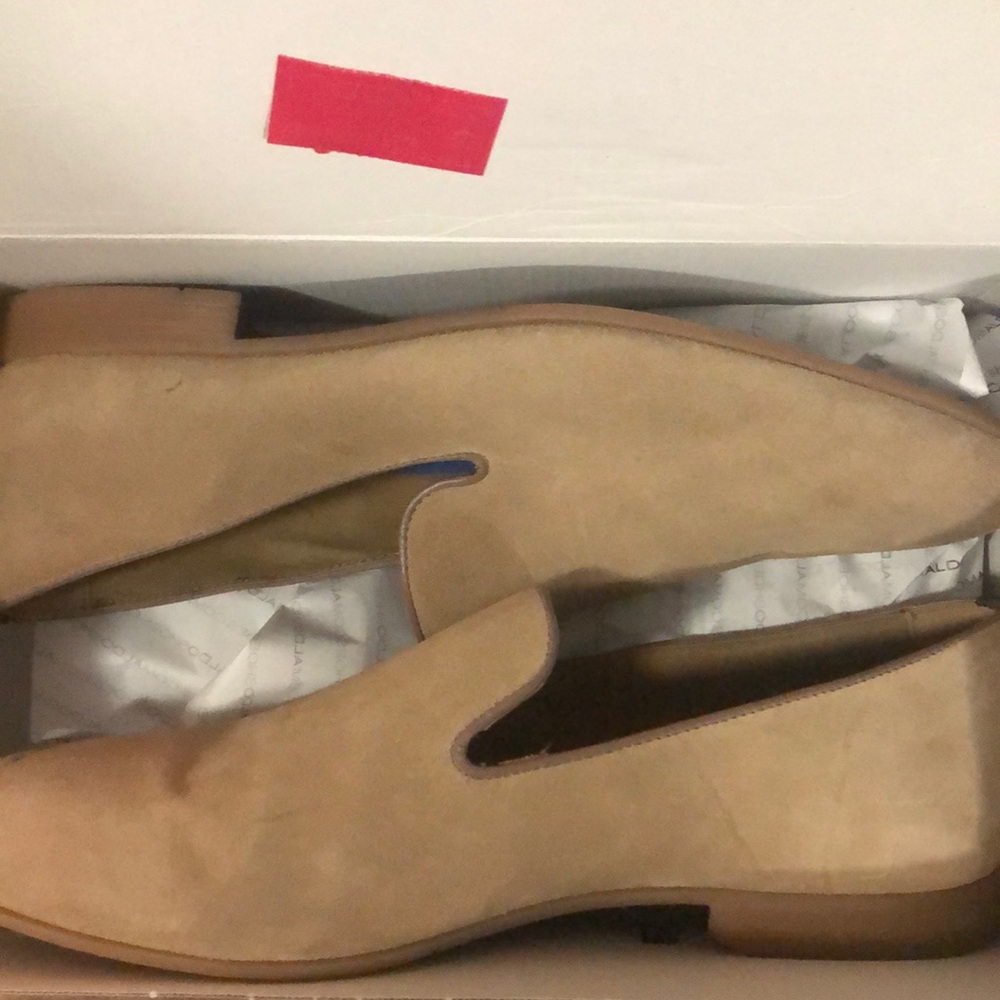 Aldo tan suede loafer